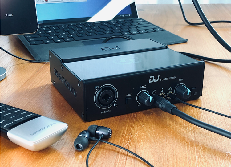 森然DJ外置声卡搭载机架使用