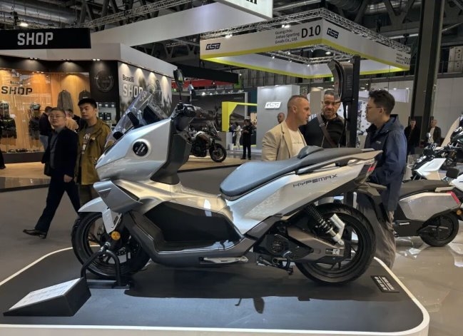 破界而立：EZI以全场景矩阵亮相2025 EICMA，重塑全球电动轻出行格局