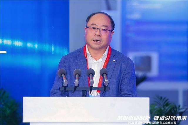 浙江省经济和信息化厅党组 副书记、副厅长、一级巡视员 王忠民